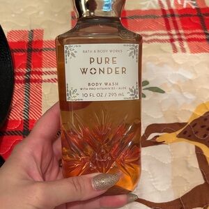 Bath & Body Works Pure Wonder Body Wash-never used